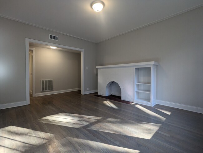 Building Photo - 2524 N Kedzie Blvd