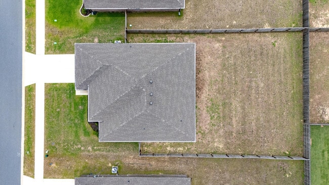 Building Photo - 4630 Jayhawk Dr