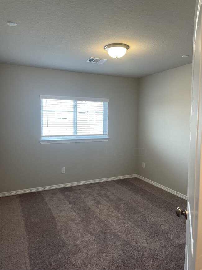 Second Bedroom - 8036 Scanlan Trl