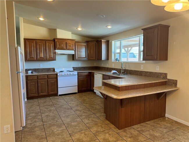 Building Photo - 4318 Amanda Ave