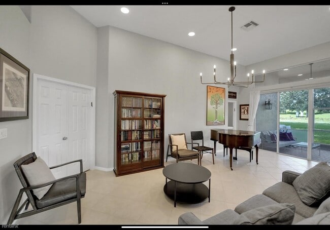 Building Photo - 4 br, 2.5 bath House - 7922 Monarch Ct