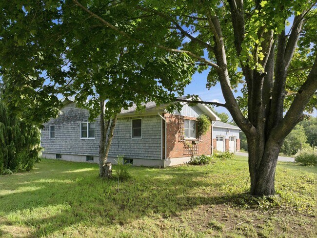 Building Photo - 44 Suncook Valley Rd