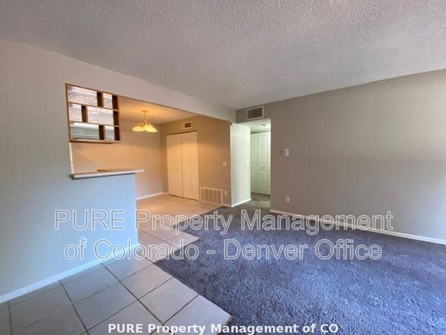 Building Photo - 3275 S Ammons St