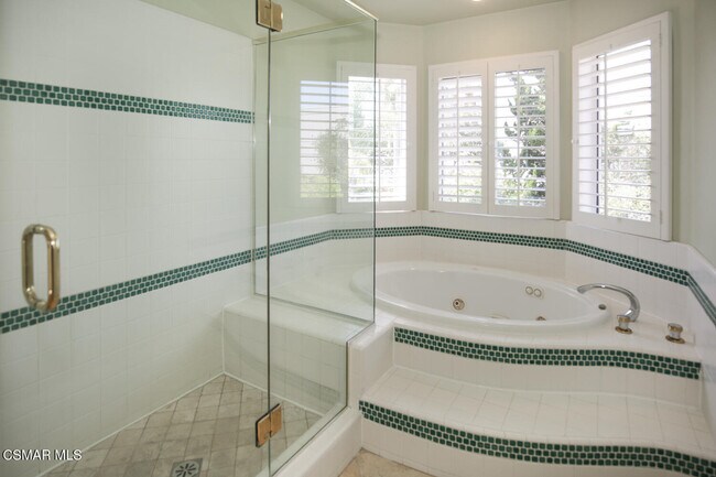 Building Photo - 1811 Fox Springs Cir