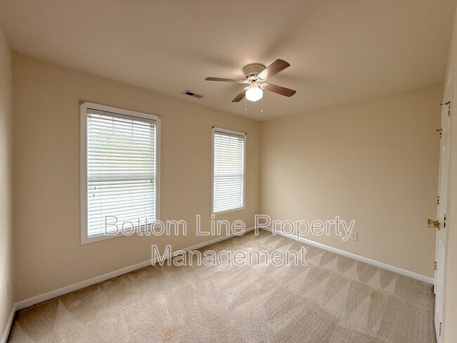 Building Photo - 3131 Ocalle Ln