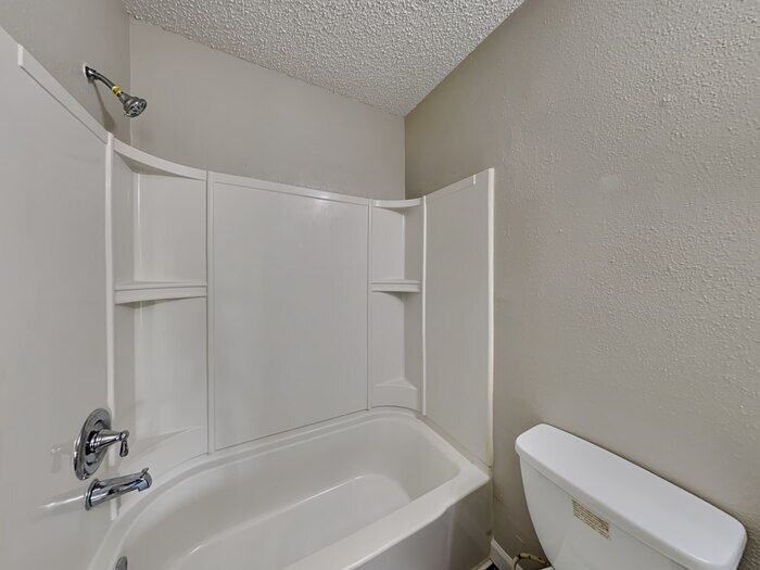 Building Photo - 17720 Northhagen Dr
