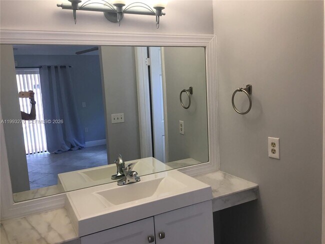 Building Photo - 16674 SW 5th Way