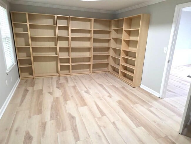 Building Photo - 6009 Deer Springs Ln NW