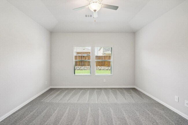 Building Photo - 709 Tidal Dr
