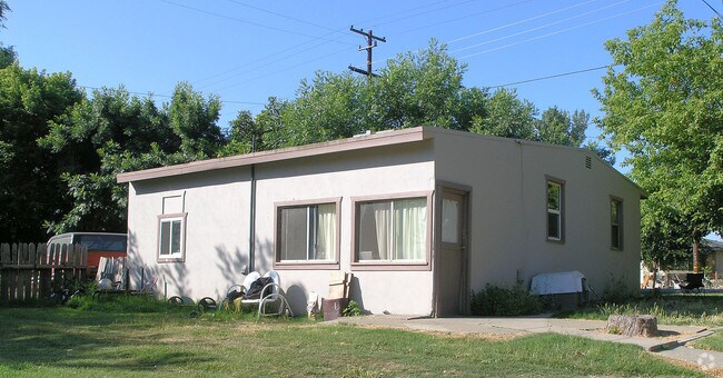 Primary Photo - 5931-5935 Garden Ave