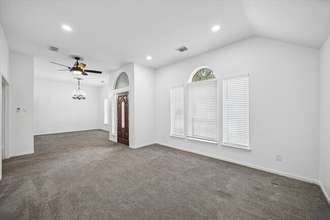 Building Photo - 14718 Cypress Green Dr