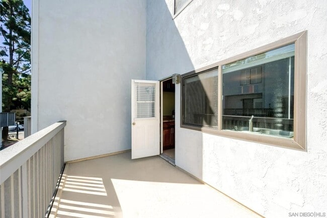 Building Photo - 3330 Via Alicante