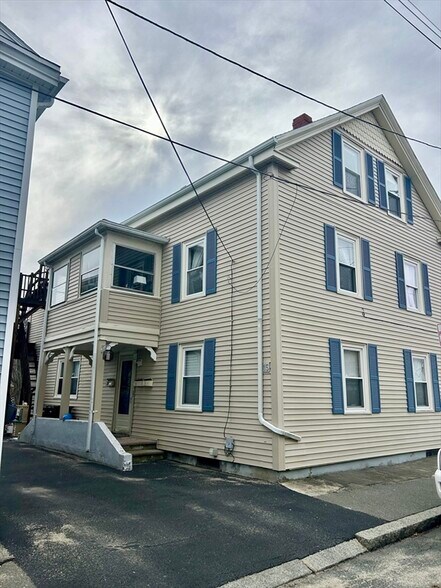 Primary Photo - 15 Burnside St