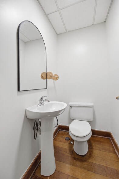 Building Photo - 823 McCallie Ave