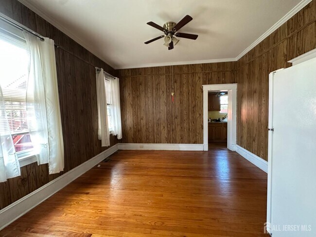 Building Photo - 151 N Broadway