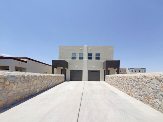 Building Photo - 6524 Hoop St