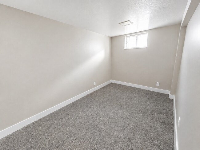 Building Photo - Spacious 4-Bedroom, 2-Bath Home with Updated Interior