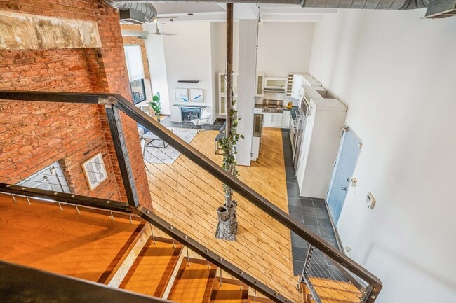 Building Photo - 1439 S Michigan Ave