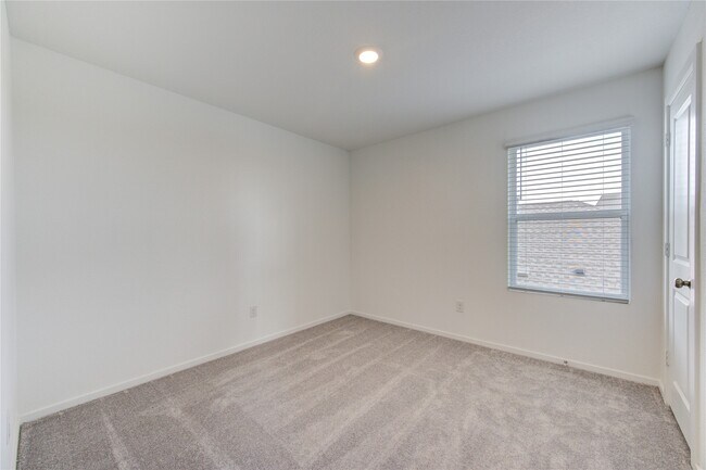 Building Photo - 26618 Pampas Grass Ln