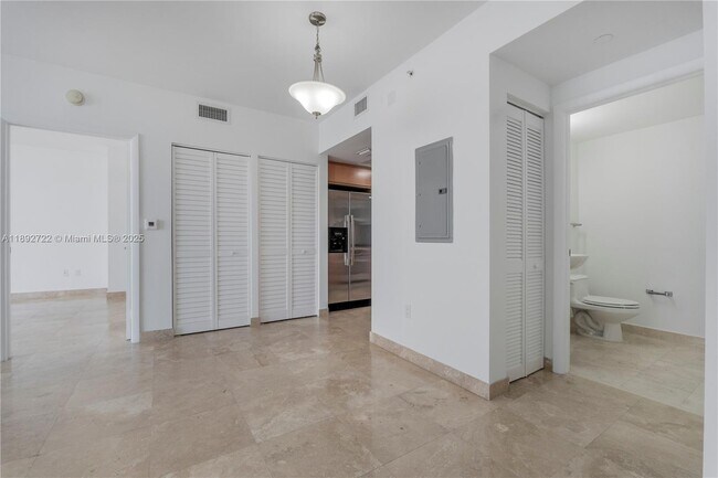 Building Photo - 6365 Collins Ave