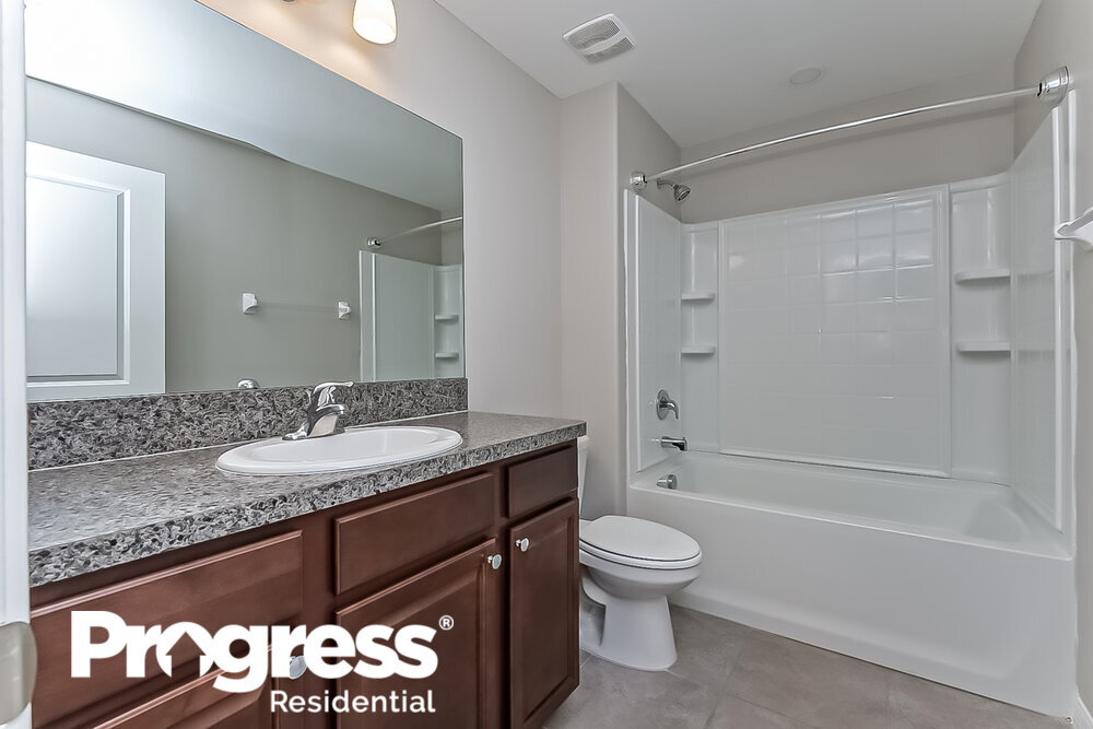 Building Photo - 11222 Leland Groves Dr