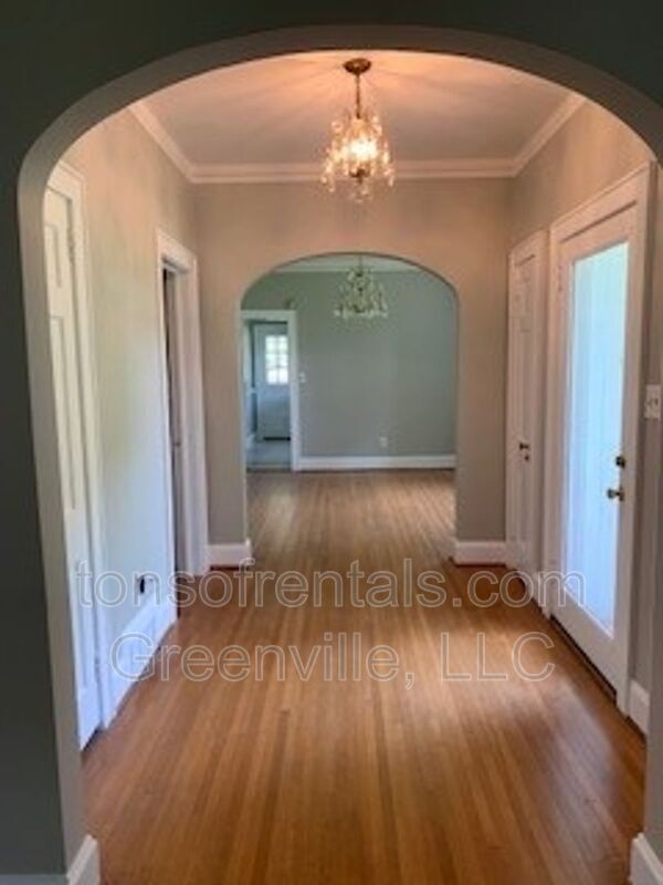 Building Photo - 8861 Warren H Abernathy Hwy