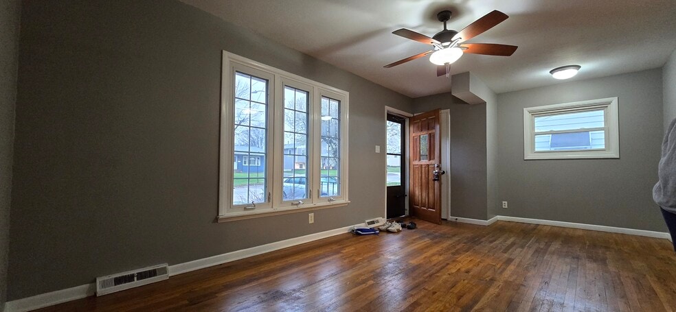 Building Photo - 2636 Wedgewood Rd