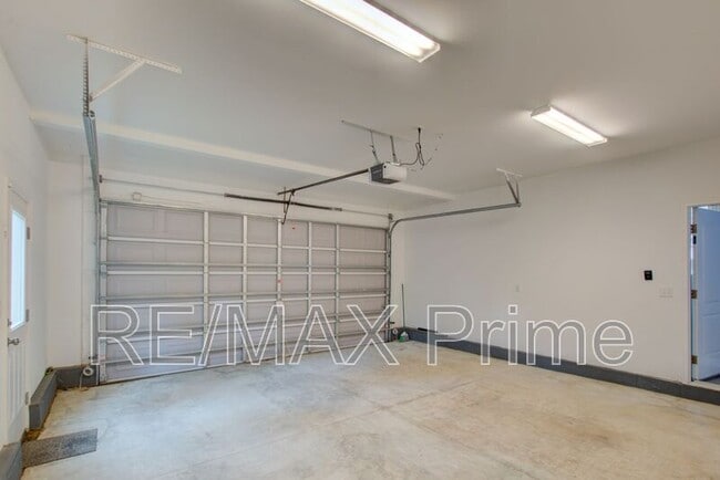 Building Photo - 4158 Pughsville Rd