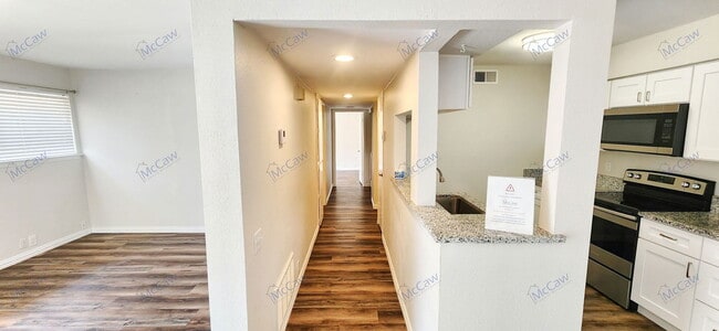 Building Photo - 4402 Tophill Ln