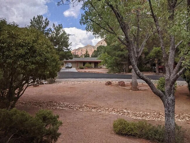 Building Photo - OTM- HOME IN WEST SEDONA