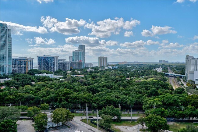 Building Photo - 60 SW 13th St