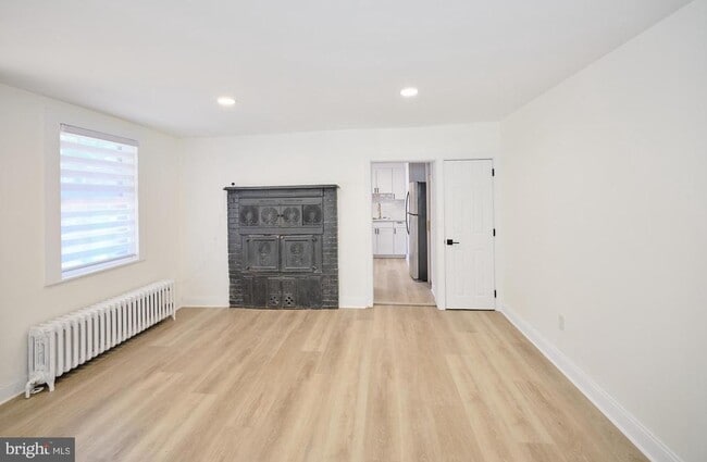 Building Photo - 14 W Bridge St