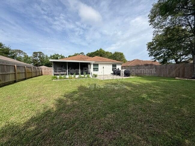 Building Photo - 349 Melissa Ray Dr
