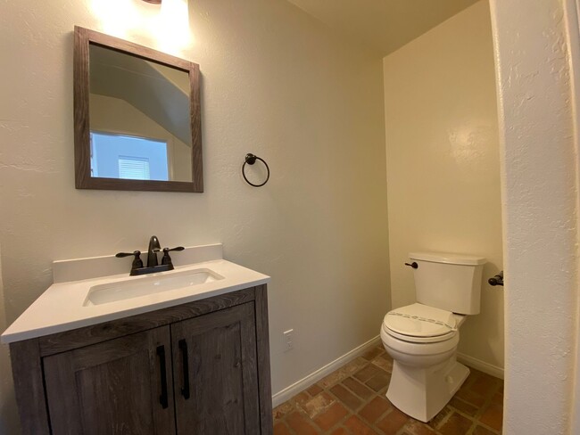 Building Photo - Great 3-Bedroom Home – Peaceful Country Living Just 8 Minutes from Hwy 78!