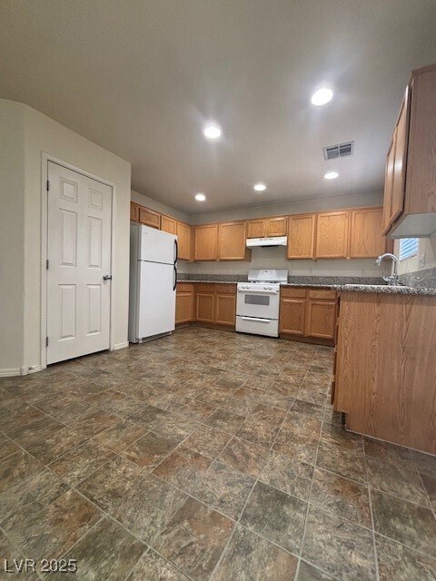 Building Photo - 1026 Monte De Oro Ave