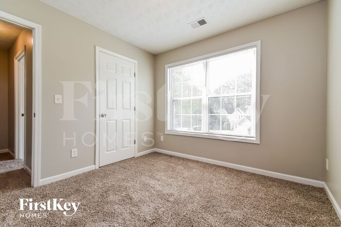 Building Photo - 1824 Carisbrook Pl SW