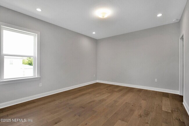 Building Photo - 11476 Madelynn Dr