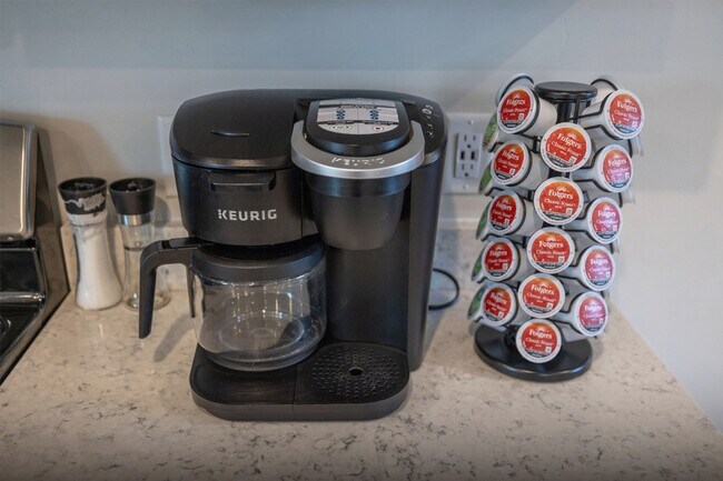 Building Photo - 1024 W 400 S