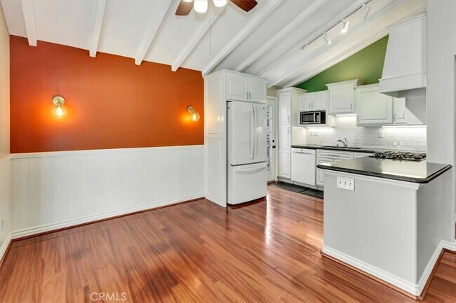 Building Photo - 1522 Robin Rd