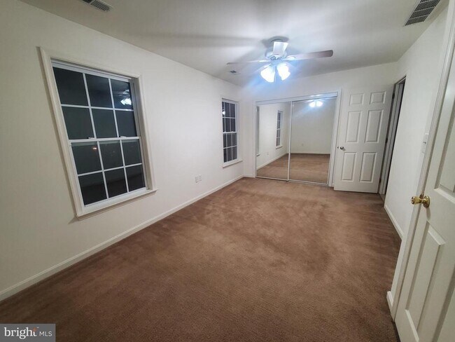 Building Photo - 89 Bay Hill Ln