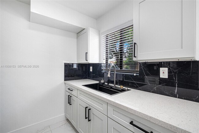 Building Photo - 131 NE 77th St