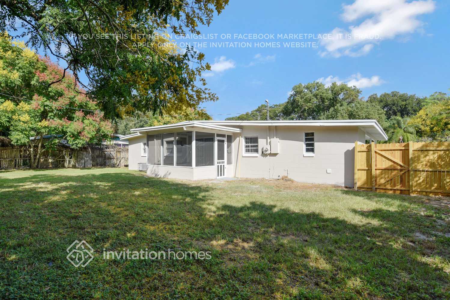 Building Photo - 5218 Grandview Dr