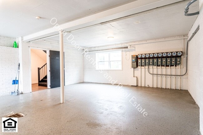 Building Photo - 1823 Griswold Dr