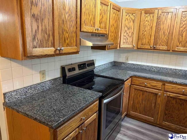 Building Photo - 3695 Claussen Rd