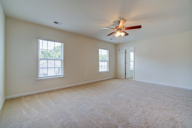 Building Photo - 3 BR, 2.5 BA., 2 Car Garage in Boiling Springs, Near I-85