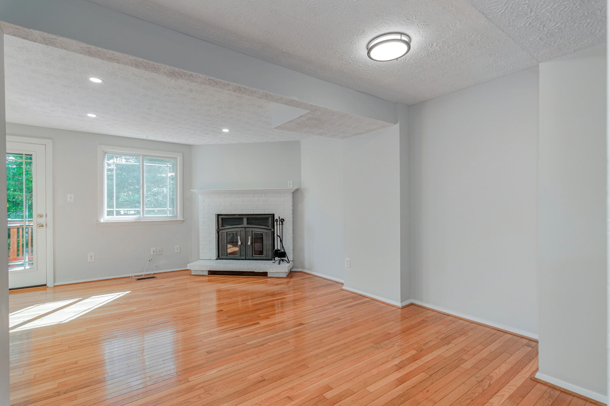 Building Photo - 1638 10th St S