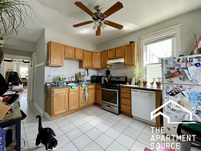 Primary Photo - 3113 W Wilson Ave