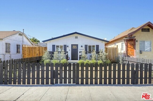 Building Photo - 1269 1/2 S Muirfield Rd