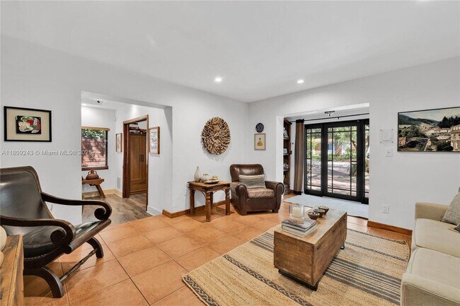 Building Photo - 6870 SW 77th Terrace
