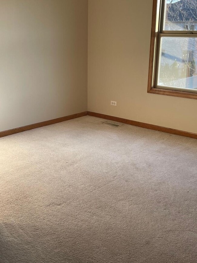 Building Photo - 13356 Vicarage Dr